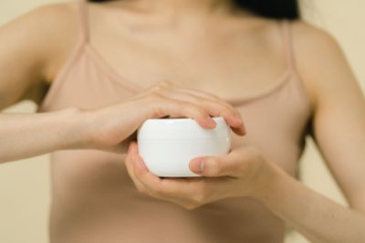 Dry Skin Guide: How to Balance Moisture and Lipid Barriers