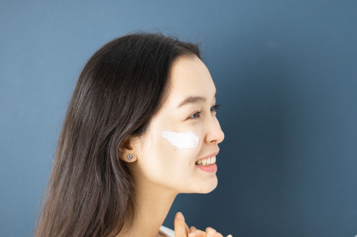 건성 피부 관리 가이드: 유수분 밸런스 잡는 방법