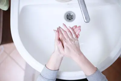 Come iniziare la routine mattutina per la pelle grassa?